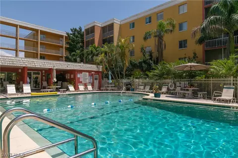 2366 E Mall Dr #301, Fort Myers, FL 33901