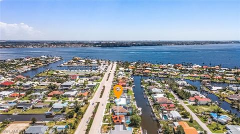 5622 Driftwood Pkwy, Cape Coral, FL 33904