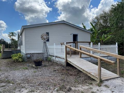 1065 Evans Rd, Labelle, FL 33935 photo 3