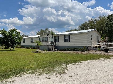 1065 Evans Rd, Labelle, FL 33935