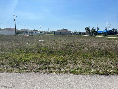 606 SW 13th St, Cape Coral, FL 33991