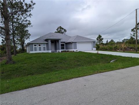 421 Cortez Ave, Lehigh Acres, FL 33972