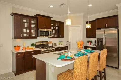 4665 Centaurus Cir, Naples, FL 34120 photo 4