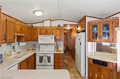 20149 Lime Tree Ln, Estero, FL 33928 photo 3