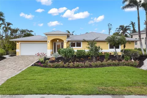 896 Angel Wing Dr, Sanibel, FL 33957