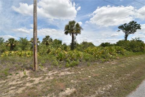 931 Green St E, Lehigh Acres, FL 33974