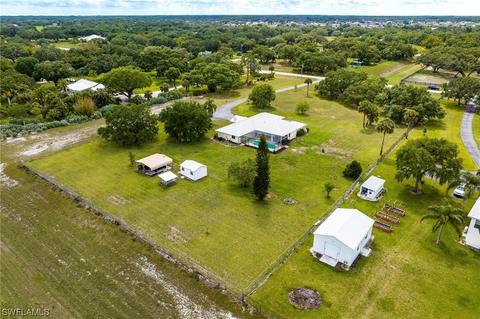 1367 Frontier Cir, Labelle, FL 33935 photo 35