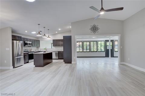 6473 Royal Woods Dr, Fort Myers, FL 33908