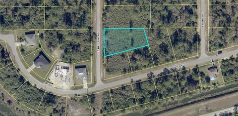 1198 Pine Ave, Lehigh Acres, FL 33972