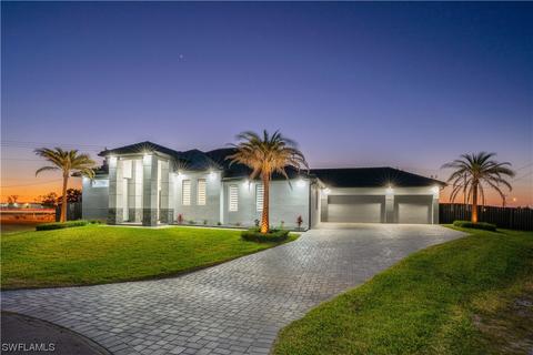1 NE 3rd Ln, Cape Coral, FL 33909