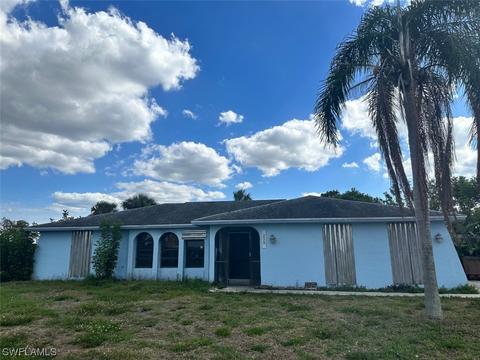 228 Punta Alta Ct, Lehigh Acres, FL 33936