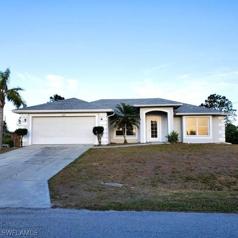 1202 Venice Ave N, Lehigh Acres, FL 33971