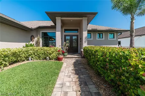 2569 SW 27th St, Cape Coral, FL 33914