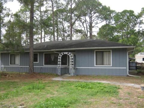 2303 Hamilton Ave, Alva, FL 33920