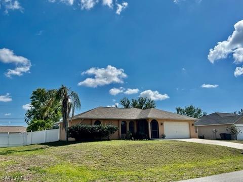 1812 NE 3rd St, Cape Coral, FL 33909