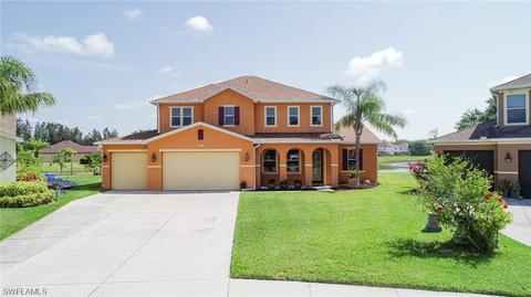 8121 Blue Daze Ct, Lehigh Acres, FL 33972