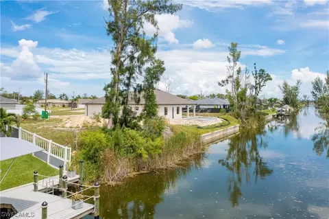 2139 SW 17th Pl, Cape Coral, FL 33991