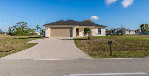 1858 Diplomat Pkwy W, Cape Coral, FL 33993