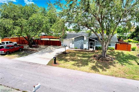 414 Cactus Cir, Lehigh Acres, FL 33936