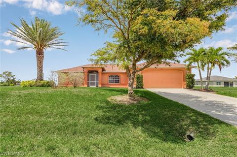 303 NE 7th St, Cape Coral, FL 33909
