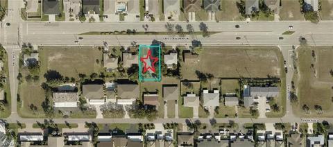 1104 Cape Coral Pkwy W, Cape Coral, FL 33914