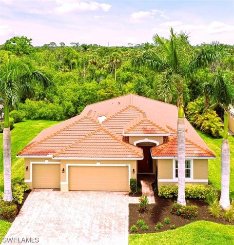 3201 Banyon Hollow Loop, North Fort Myers, FL 33903