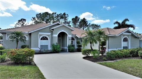 2253 Hampstead Ct, Lehigh Acres, FL 33973