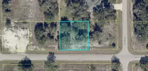 3105 E 18th St, Lehigh Acres, FL 33972