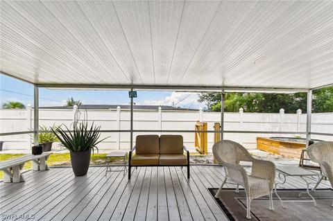 1705 Bamboo Dr, Venice, FL 34293