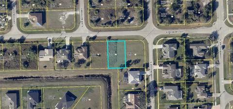 644 Kingsbury St E, Lehigh Acres, FL 33974