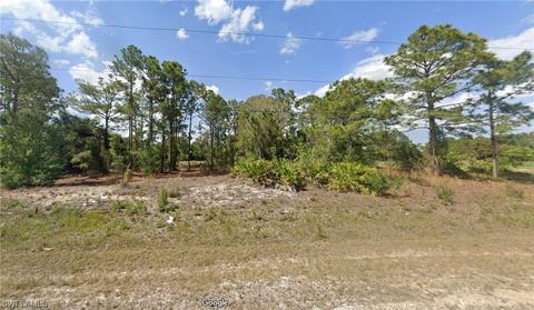 613 Addison St E, Lehigh Acres, FL 33974