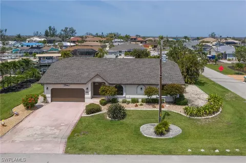 12321 Moon Shell Dr, Matlacha Isles, FL 33991
