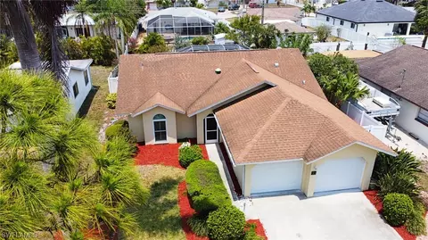 33 5th St, Bonita Springs, FL 34134
