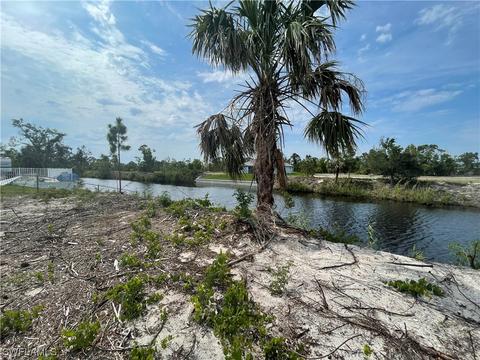 3405 NW 44th St, Cape Coral, FL 33993