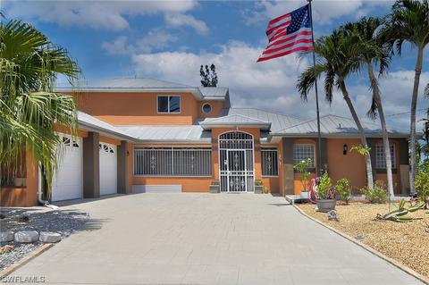 2730 SW 4th Pl, Cape Coral, FL 33914