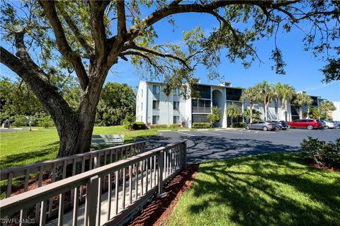 9650 Green Cypress Ln #1, Fort Myers, FL 33905
