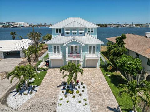 290 Carolina Ave, Fort Myers Beach, FL 33931
