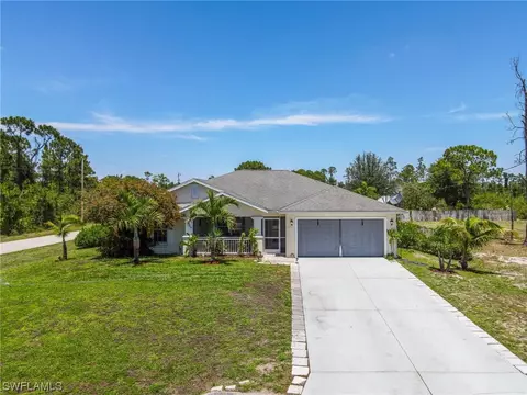 1107 Cumming St E, Lehigh Acres, FL 33974
