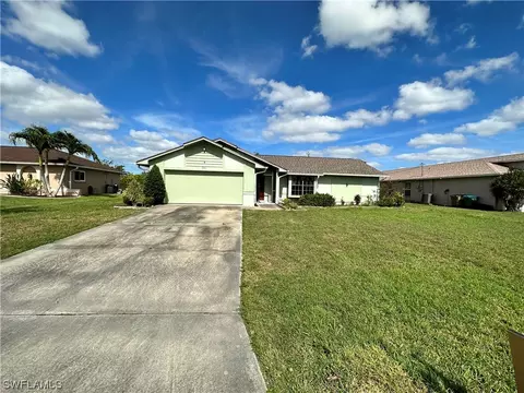 701 SE 21st Ave, Cape Coral, FL 33990