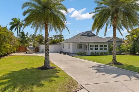27379 Pullen Ave, Bonita Springs, FL 34135