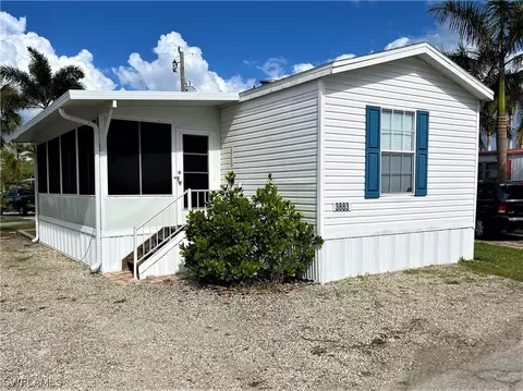 3883 Cardinal Cir, Bonita Springs, FL 34134