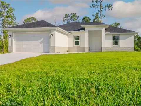 100 E 10th St, Lehigh Acres, FL 33972