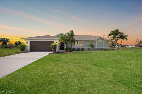 2812 SW 1st Ter, Cape Coral, FL 33991