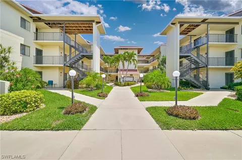 11220 Caravel Cir #106, Fort Myers, FL 33908