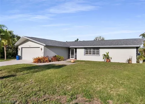 5314 Shalley Cir E, Fort Myers, FL 33919