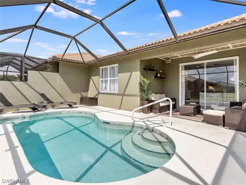 20061 Serre Dr, Estero, FL 33928