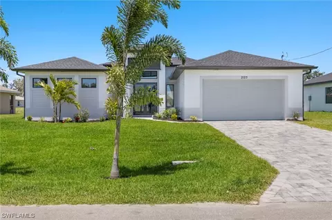 2123 NE 5th Ter, Cape Coral, FL 33909