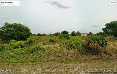 909 Maple Ave N, Lehigh Acres, FL 33972