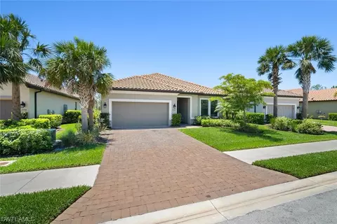 19741 Estero Pointe Ln, Fort Myers, FL 33908