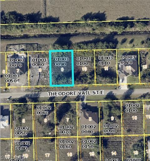 543 Theodore Vail St E, Lehigh Acres, FL 33974